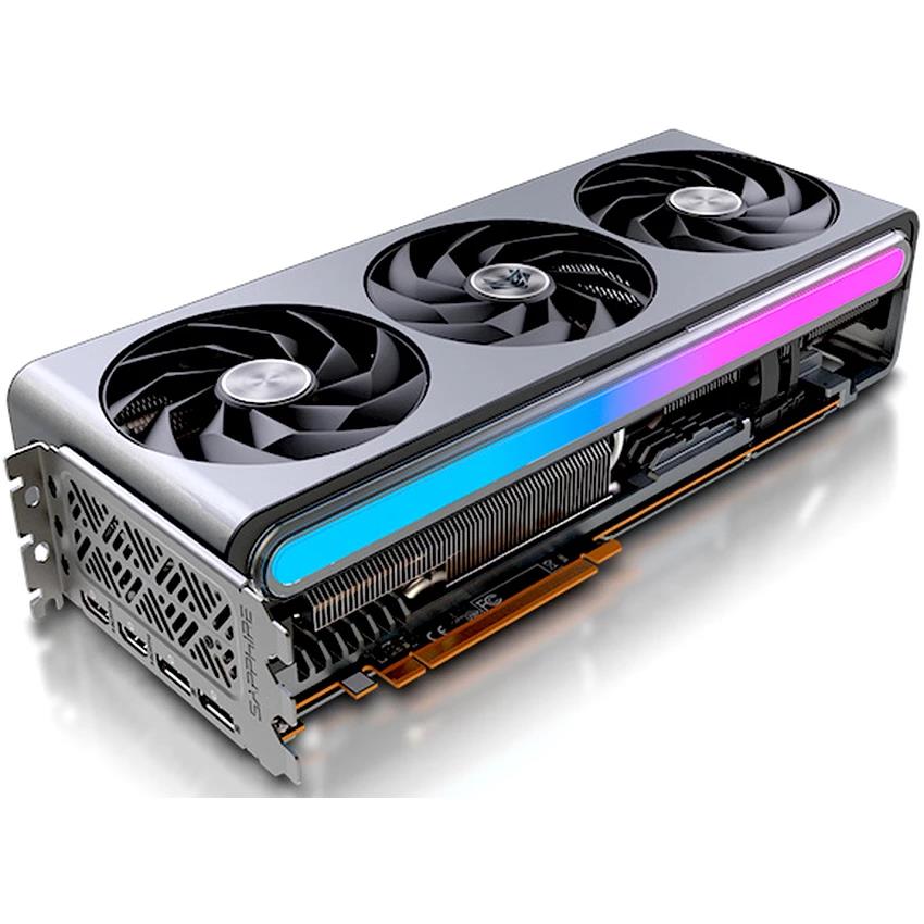 Изображение Видеокарта Sapphire AMD Radeon RX 7900 XT Nitro+ 20 Гб (AMD Radeon RX 7900 XT, GDDR6)/(11323-01-40G)